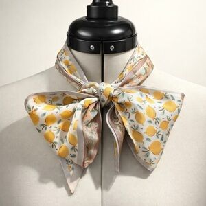 100% Silk Reversible Lemon/Lime Print Bow Scarf, like new
